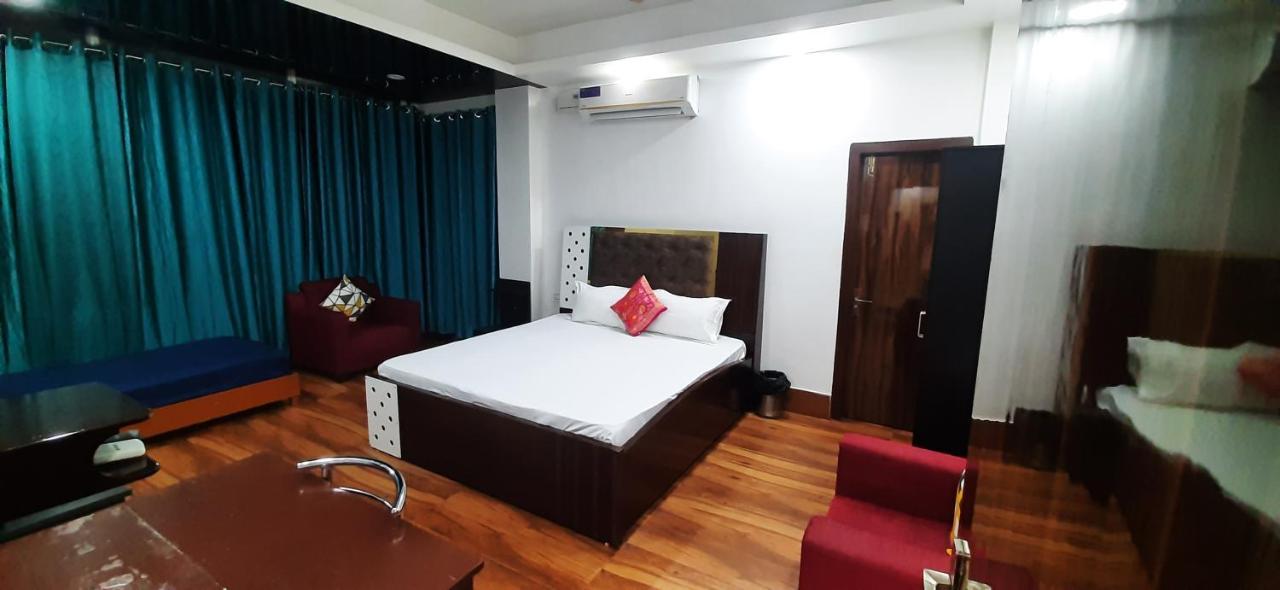 The Palm Suites , Incredible North East Tourism , Couples & Family Guwahati Exterior photo
