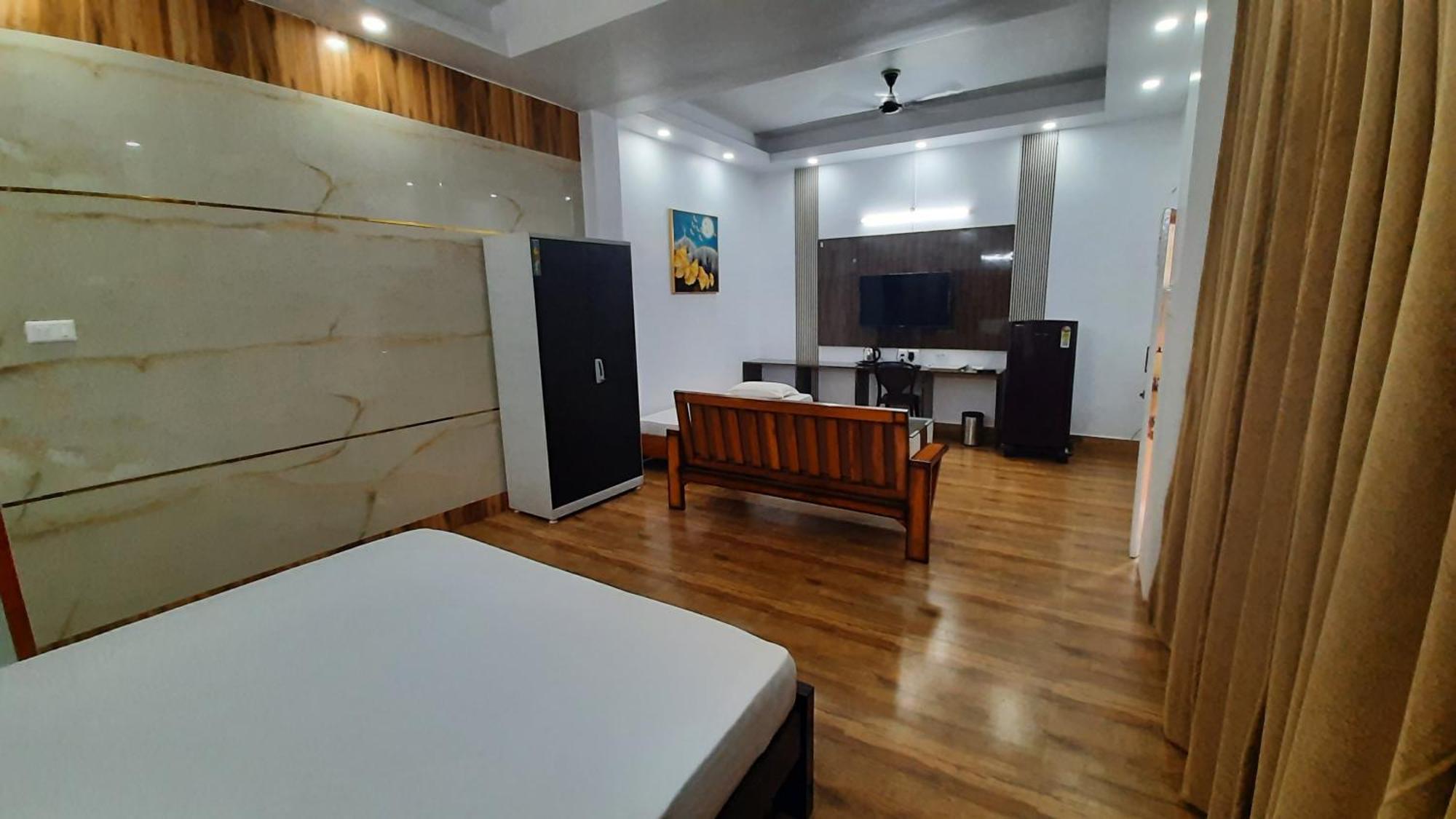 The Palm Suites , Incredible North East Tourism , Couples & Family Guwahati Exterior photo